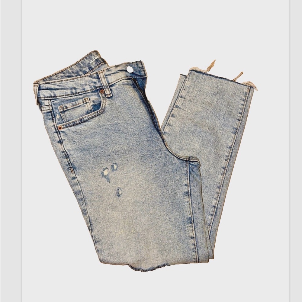 Old Navy-Women’s High-Waisted OG Loose Ripped Jeans-Size 8-PreOwned